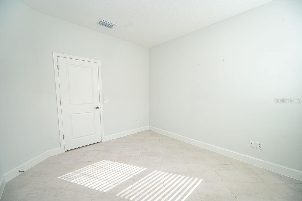 LATITUDE/DAYTONA BEACH PH 2A - Residential Lease
