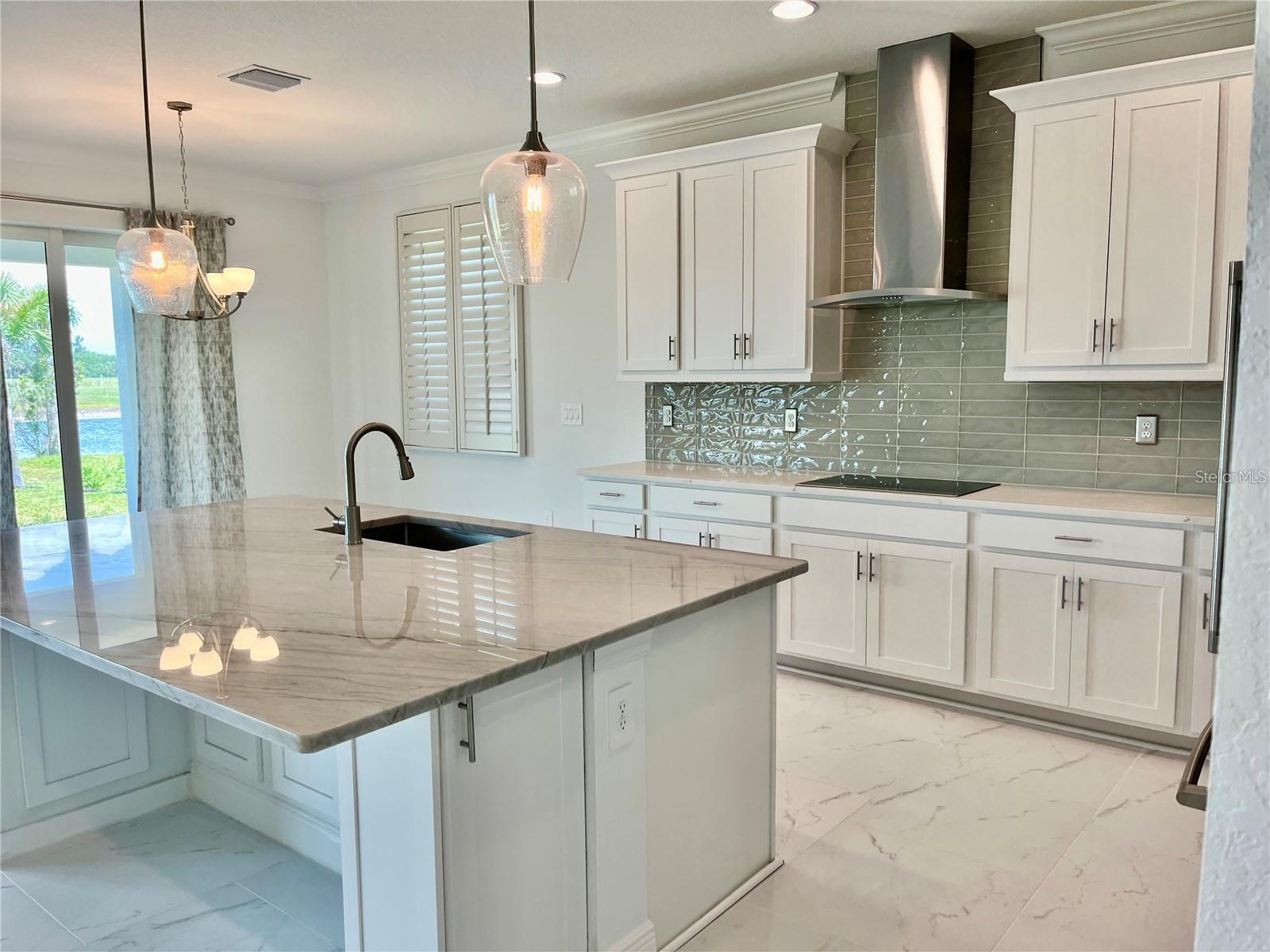 CASSATA LAKES - Residential Lease