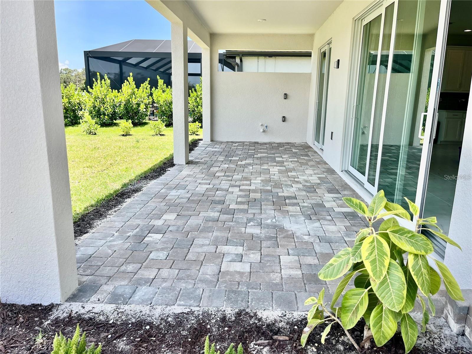 CASSATA LAKES - Residential Lease