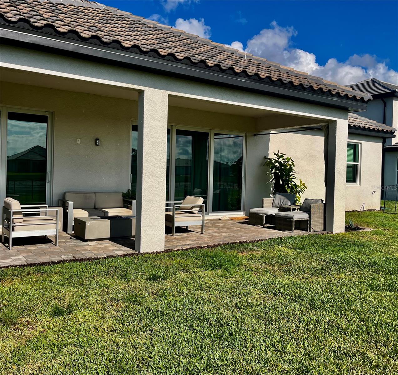 CASSATA LAKES - Residential Lease