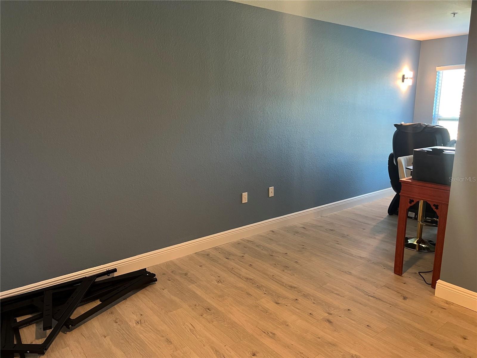 ADMIRALS WALK - Residential