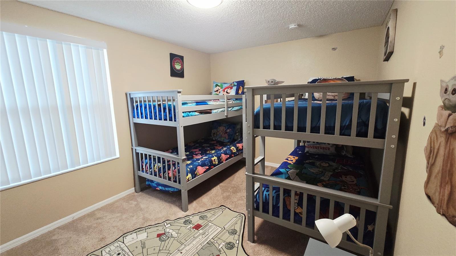 LINDFIELDS UN 1 - Residential Lease