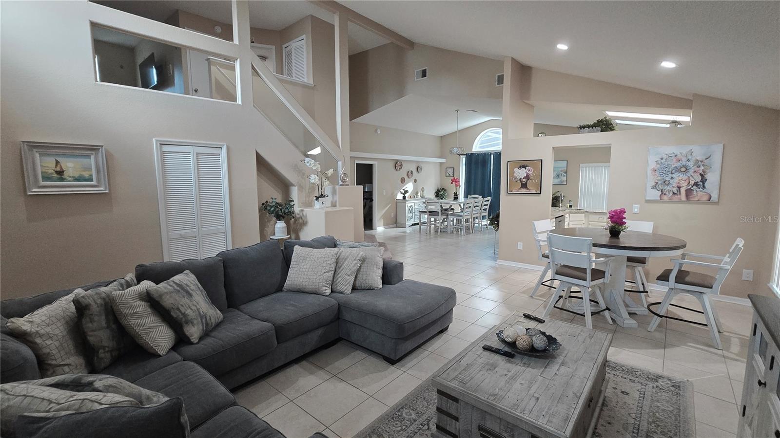 LINDFIELDS UN 1 - Residential Lease