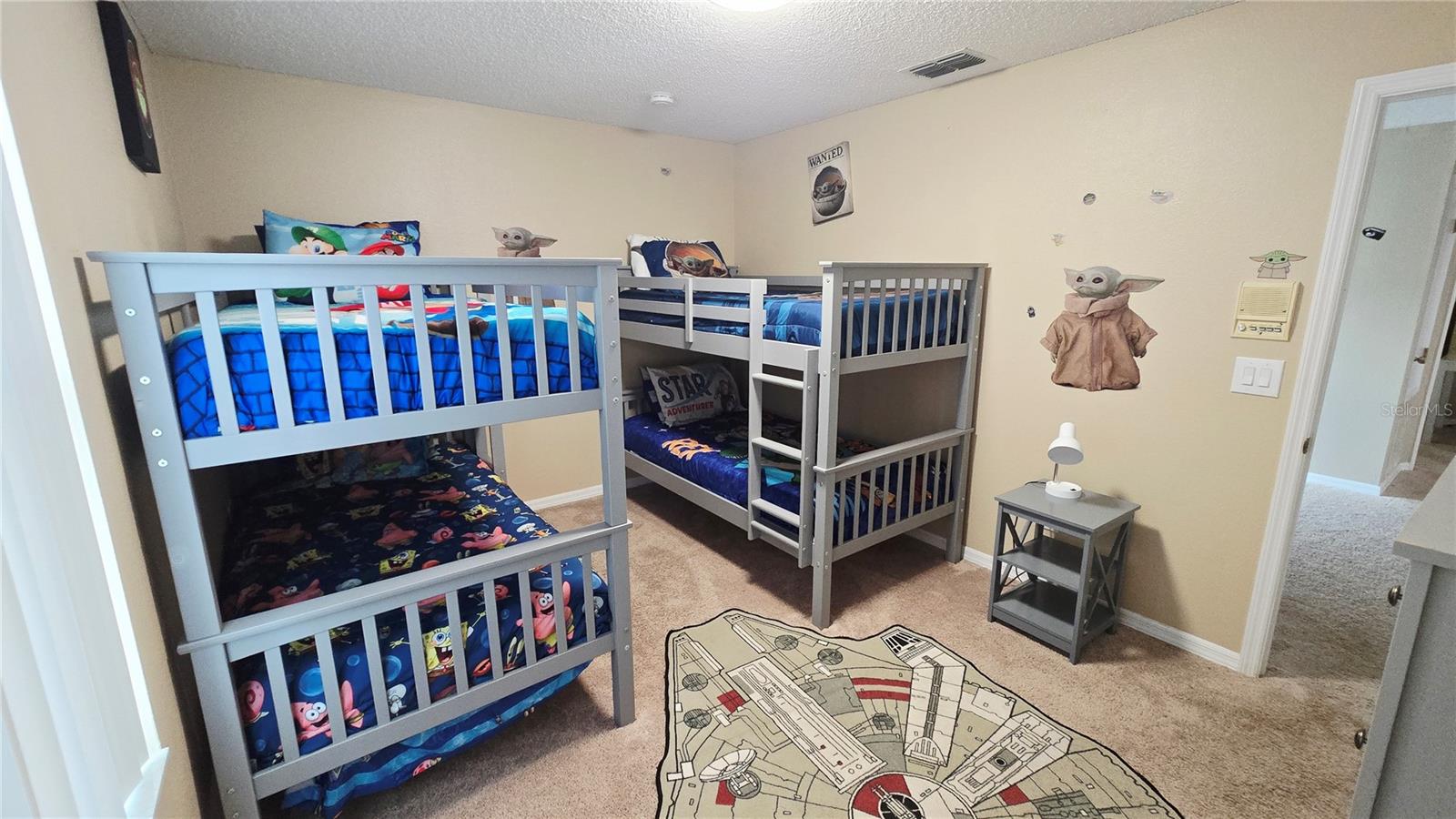 LINDFIELDS UN 1 - Residential Lease