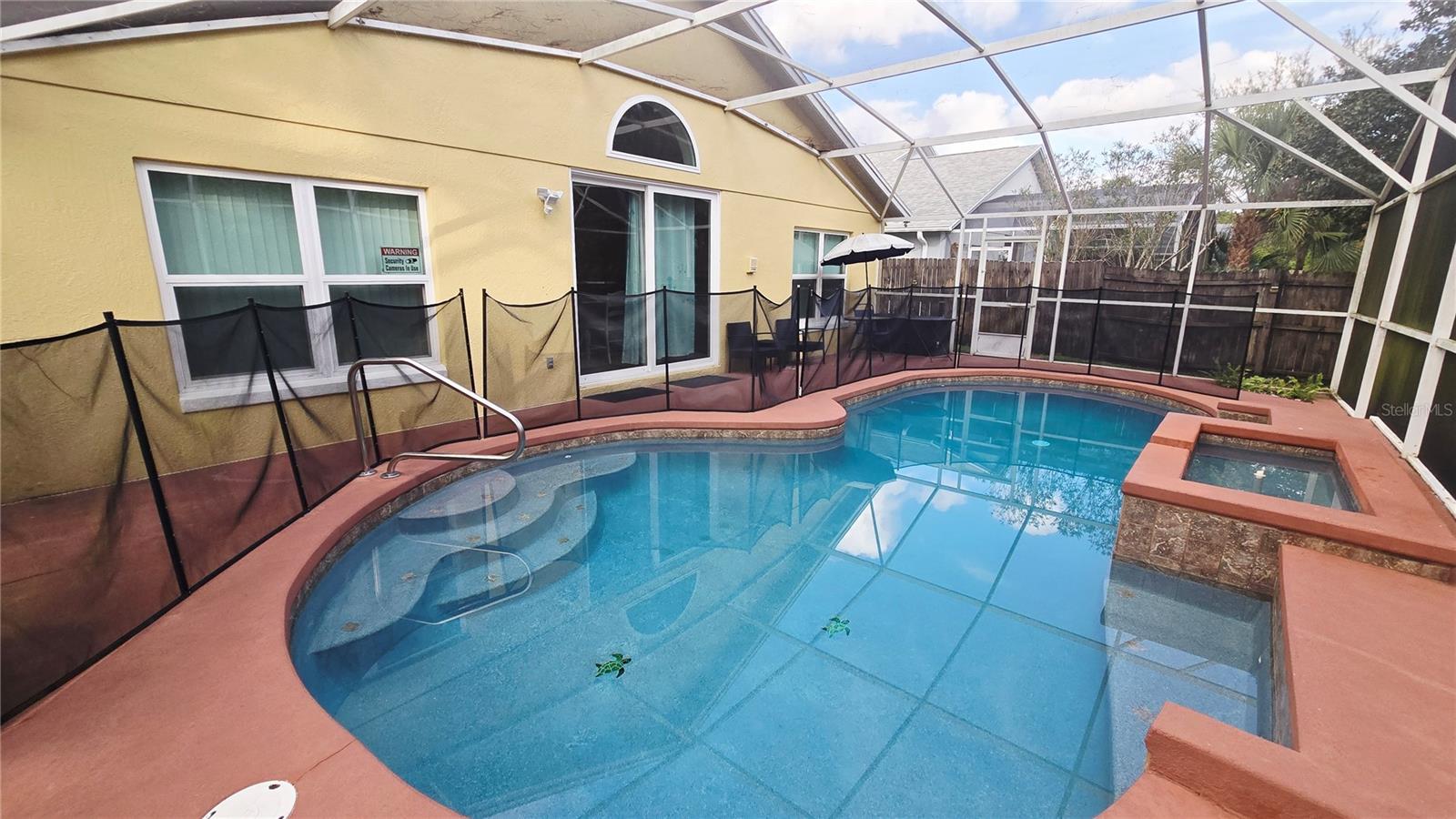 LINDFIELDS UN 1 - Residential Lease