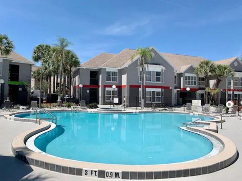 Condominium in KISSIMMEE FL 3100 PARKWAY BOULEVARD.jpg