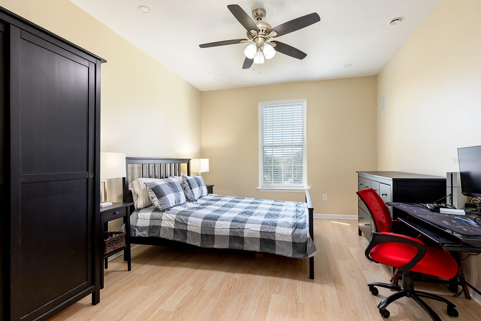 CAPRI/HUNTERS CRK CONDO - Residential