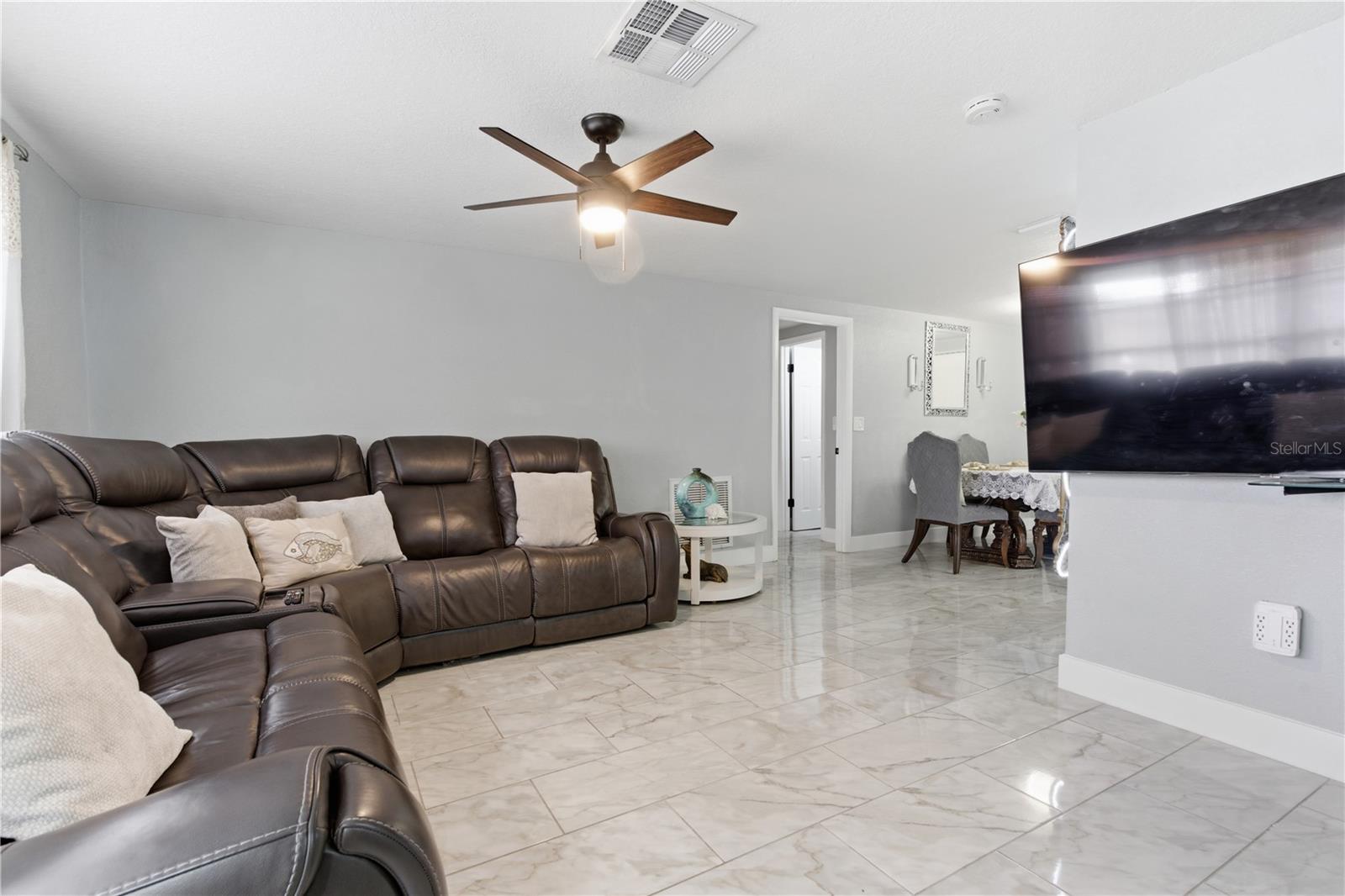 EMBASSY HILLS - Residential