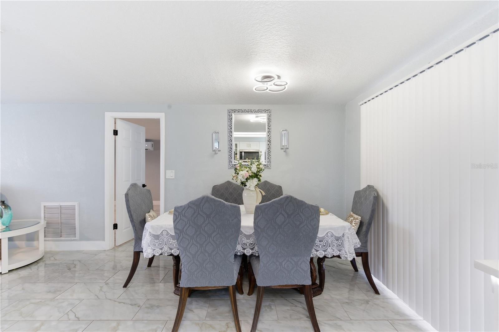 EMBASSY HILLS - Residential