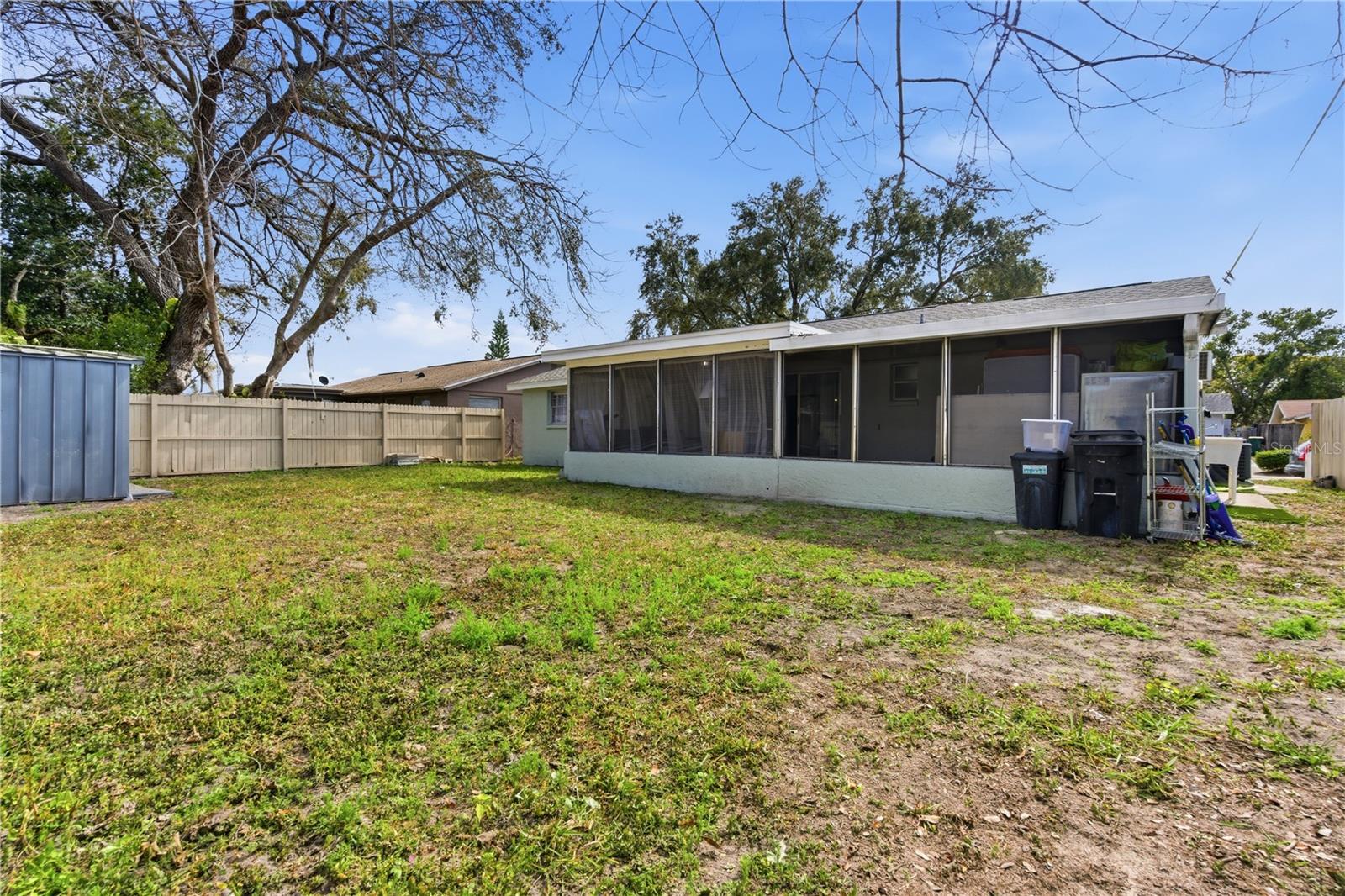 EMBASSY HILLS - Residential