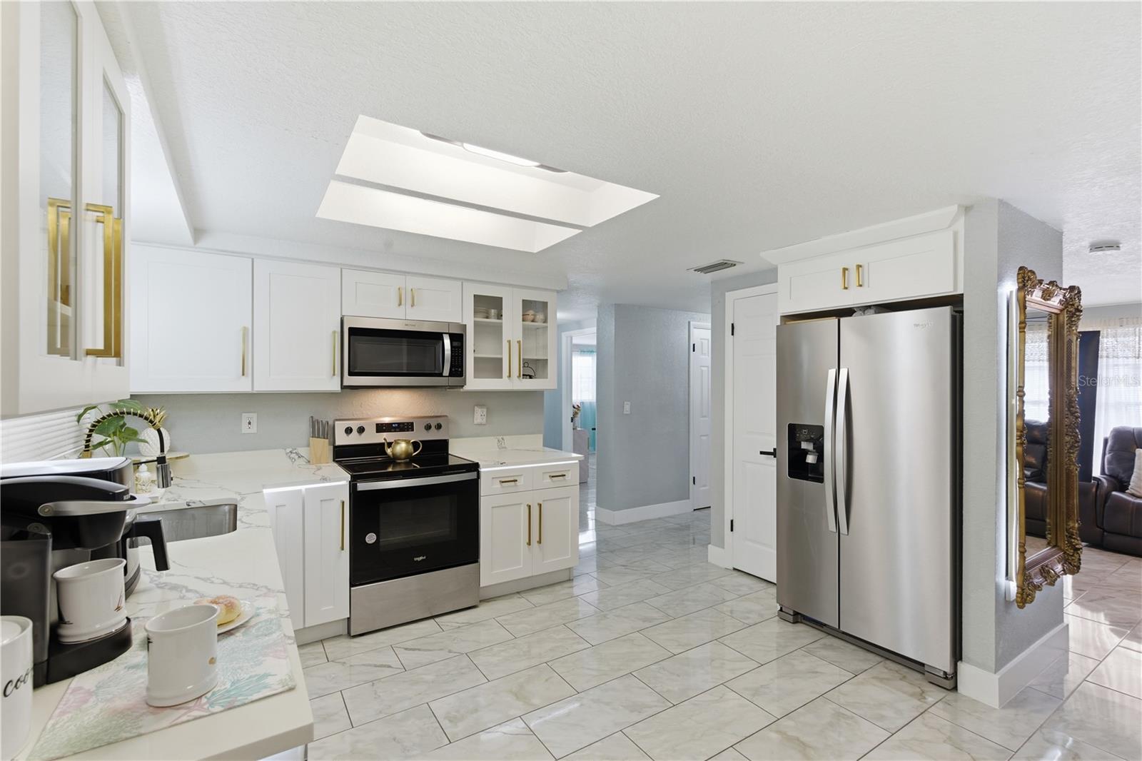 EMBASSY HILLS - Residential