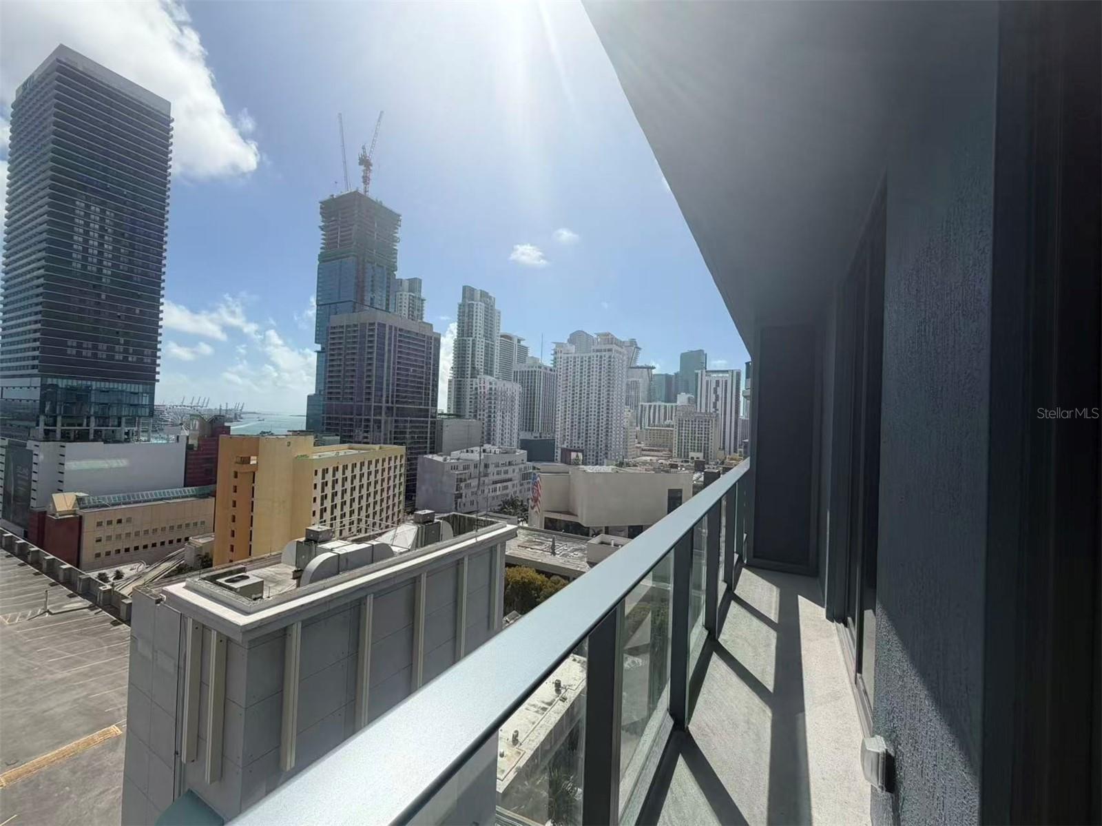 121 NE 5TH STREET 1413