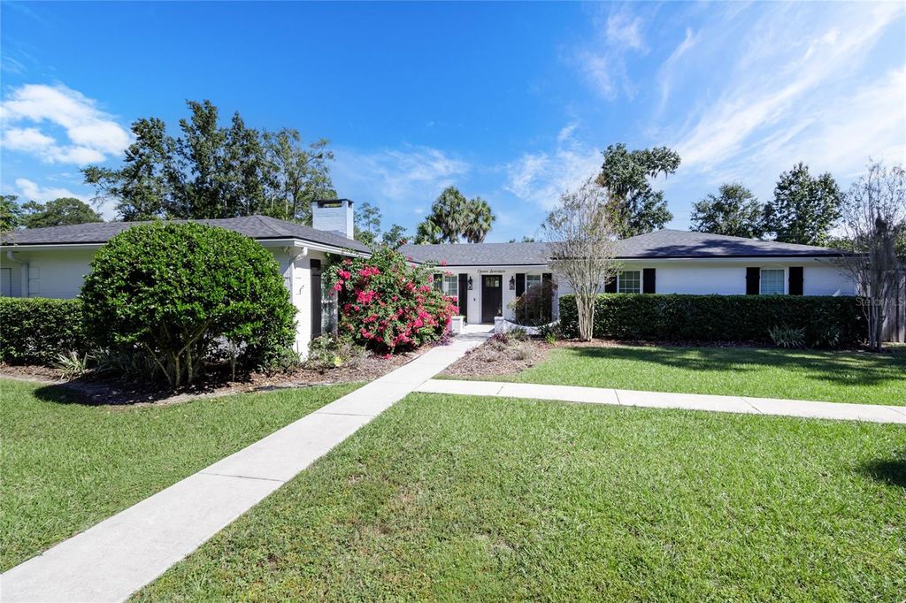 Photo of 1117 NW 51st Terrace, Gainesville, FL 32605 (MLS # GC534922)