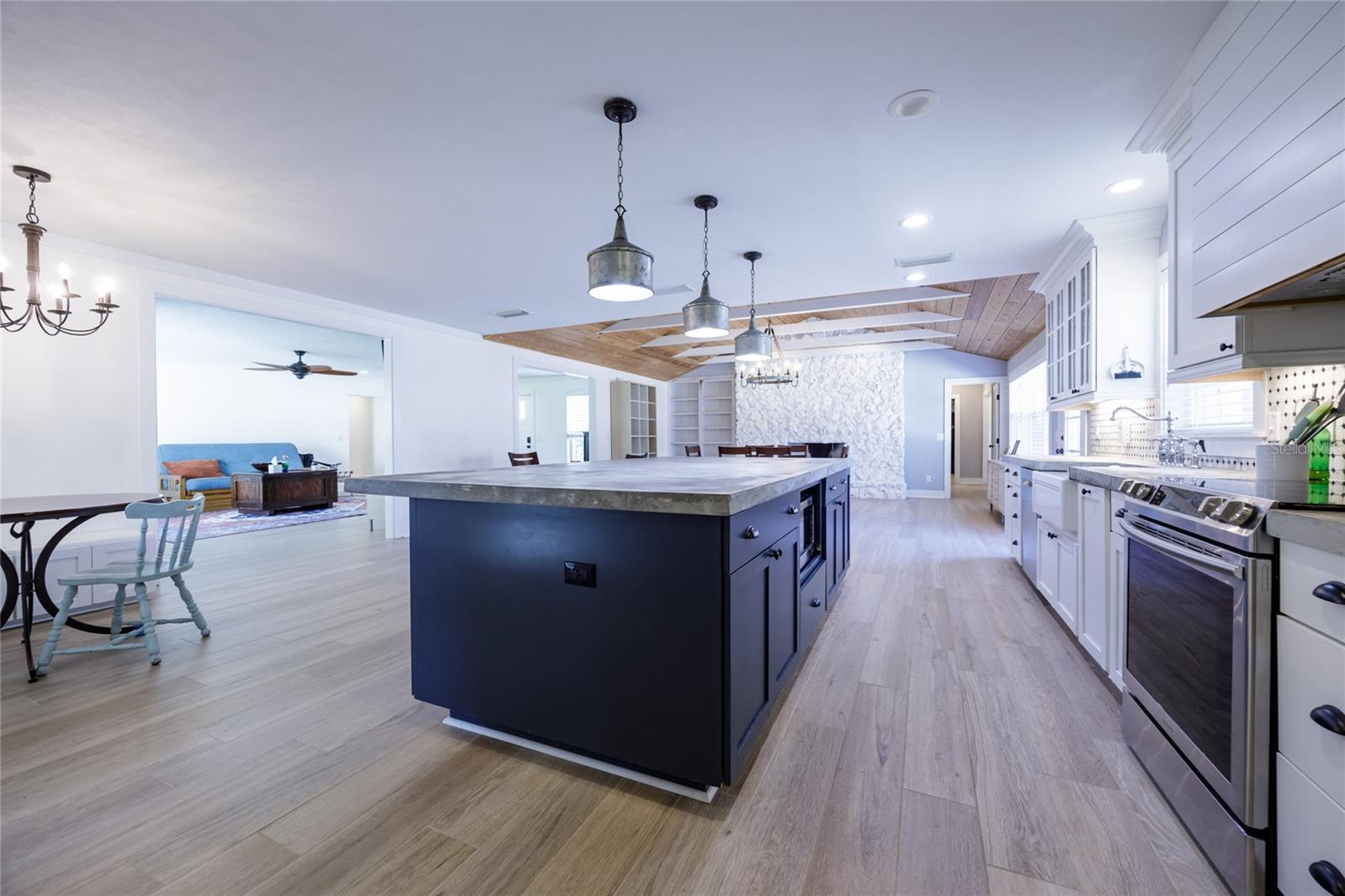 KINGSWOOD 3RD ADD - Residential