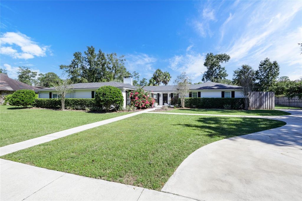 Photo of 1117 NW 51st Terrace, Gainesville, FL 32605 (MLS # GC534922)