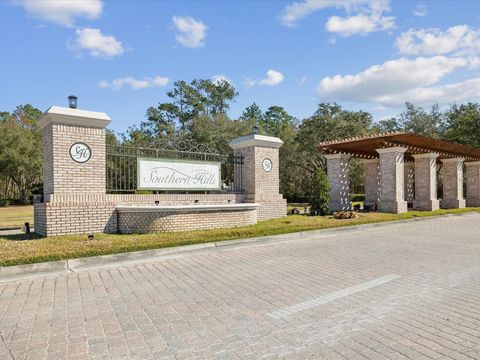 A home in BROOKSVILLE