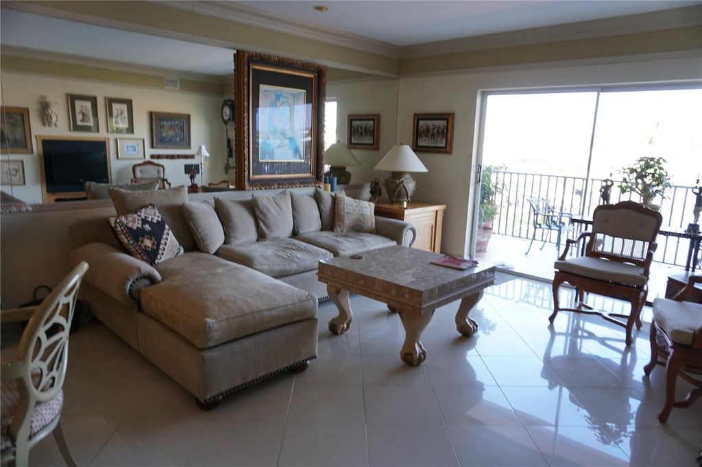 Photo of 3753 46th Avenue S #7, St Petersburg, FL 33711 (MLS # TB8435586)