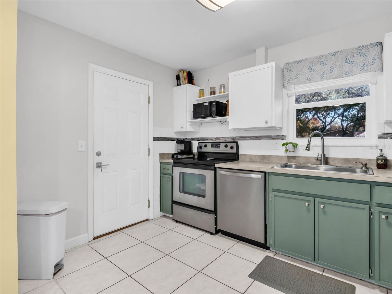 CHARTER OAKS - Residential