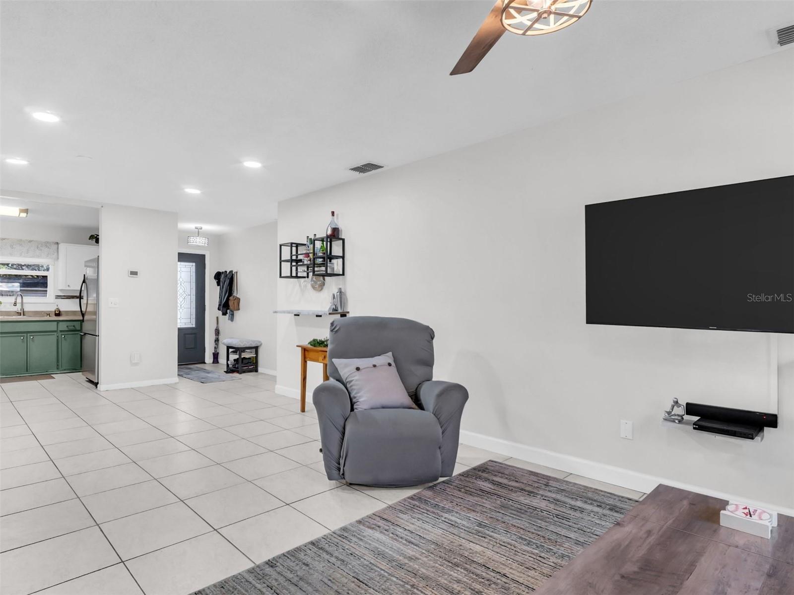 CHARTER OAKS - Residential