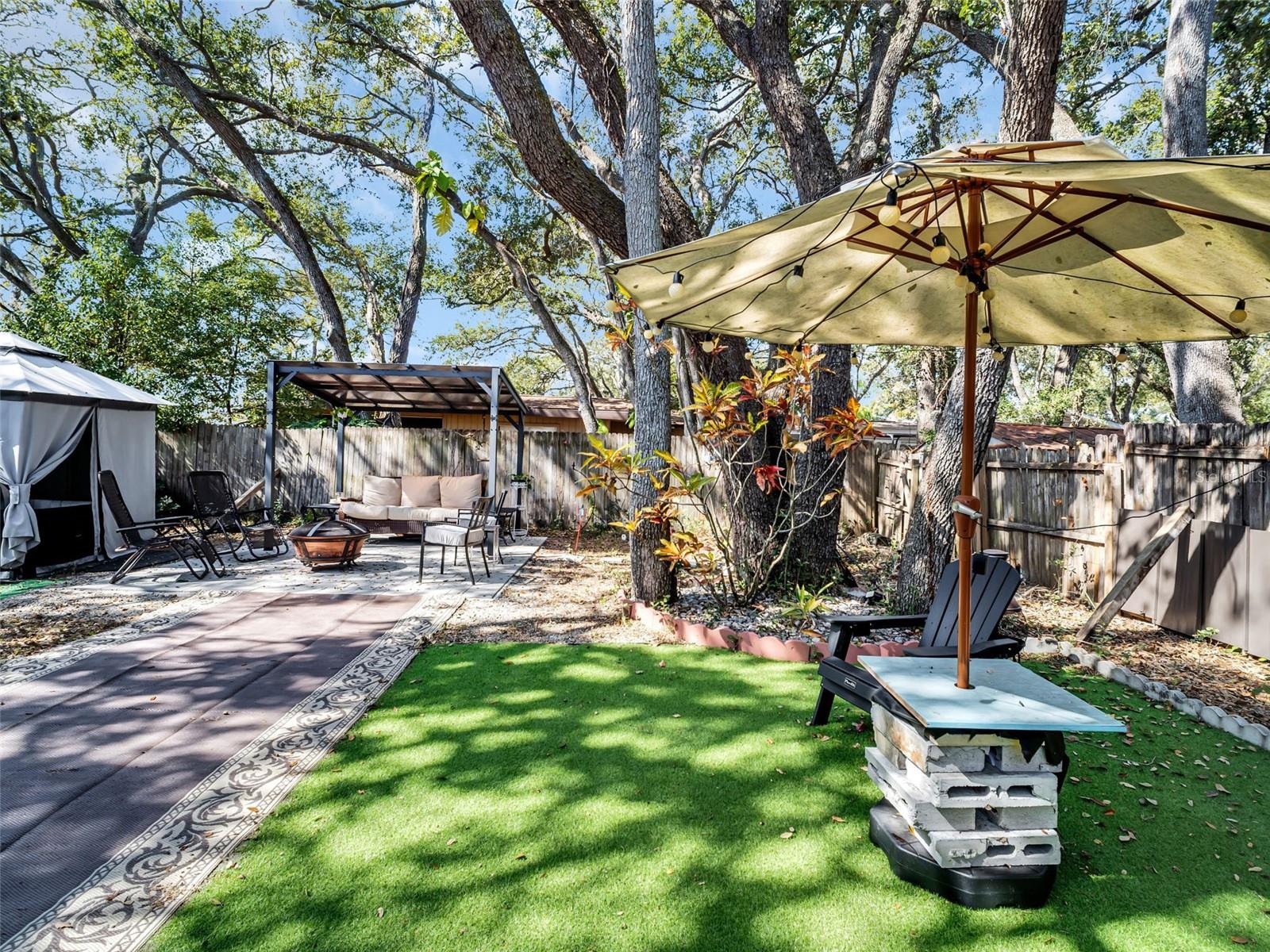 CHARTER OAKS - Residential