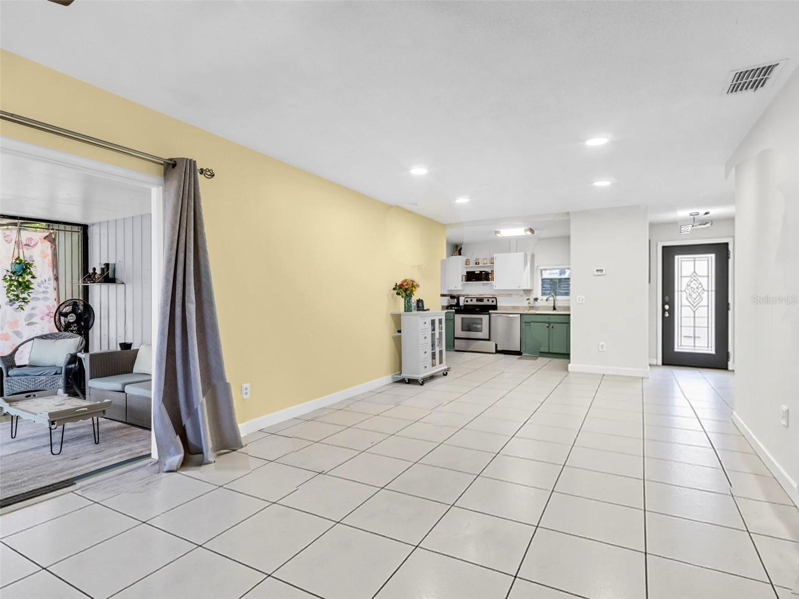 CHARTER OAKS - Residential