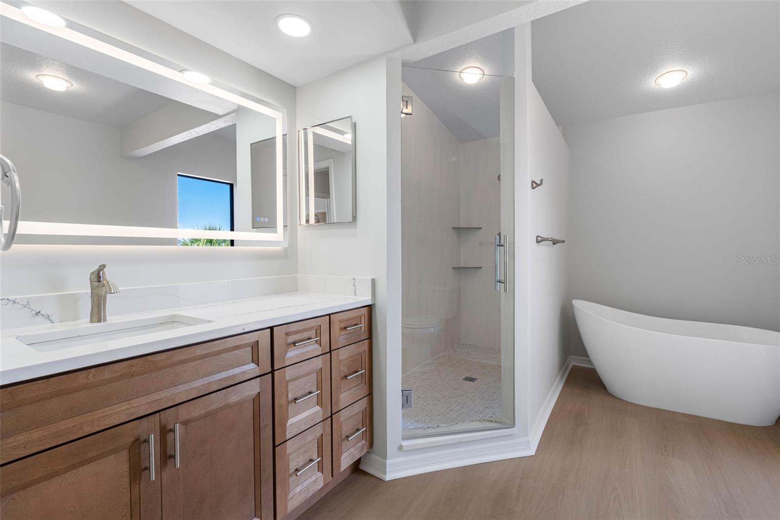 PARADISE VILLAGE TWNHMS - Residential