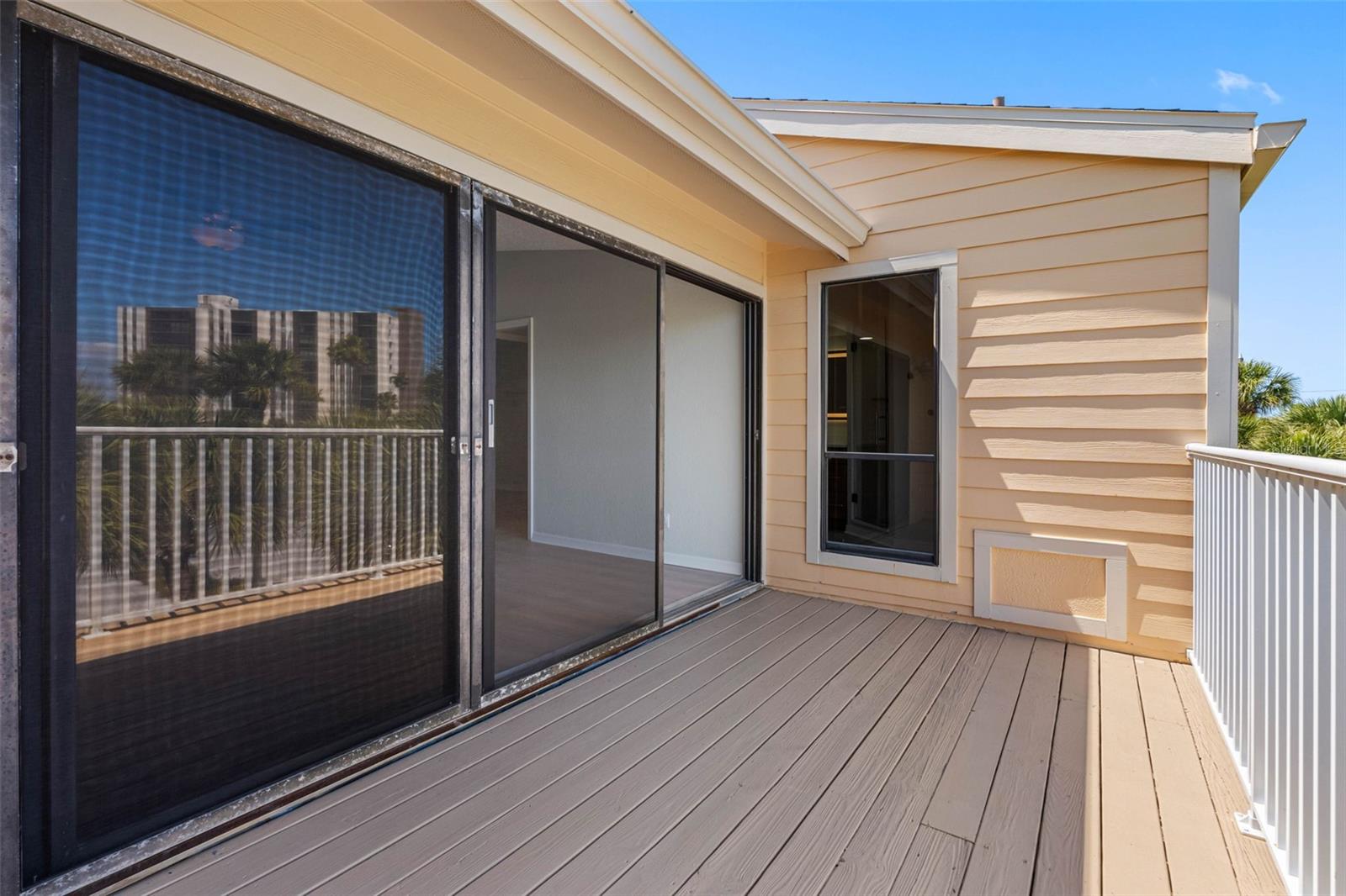 PARADISE VILLAGE TWNHMS - Residential