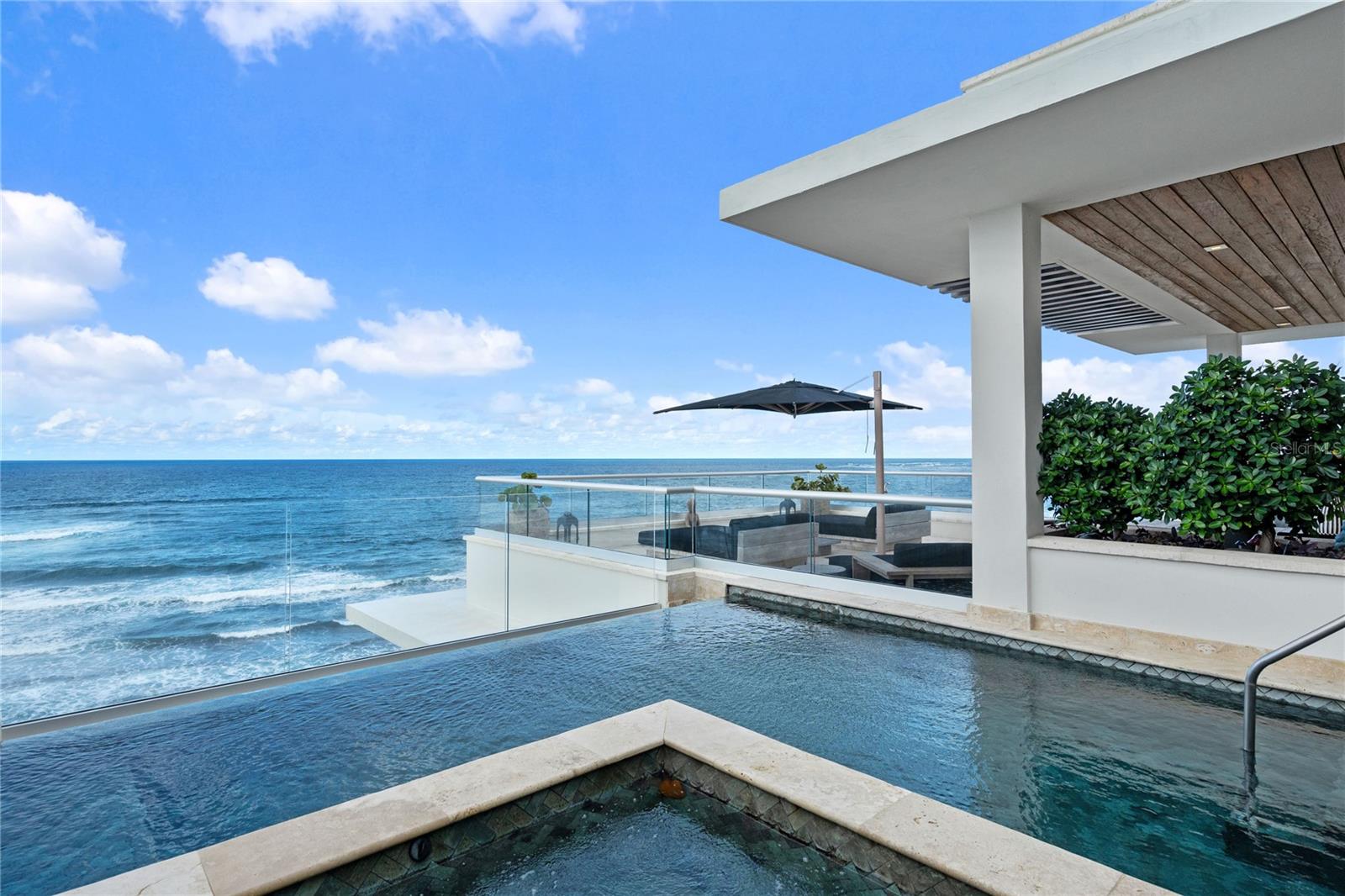 BEACHFRONT RESIDENCES AT DORADO BEACH RESORT VI - Residential