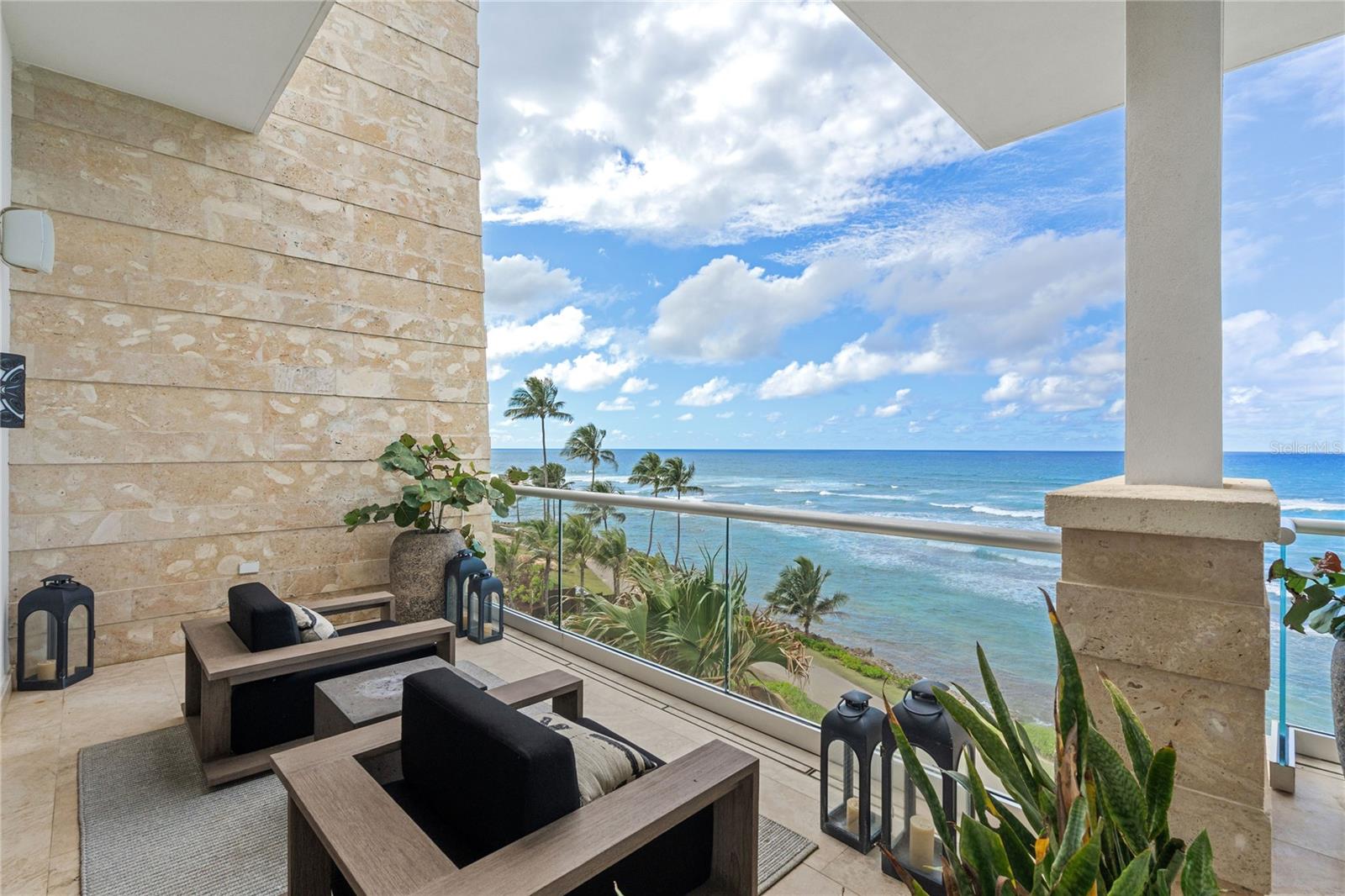 BEACHFRONT RESIDENCES AT DORADO BEACH RESORT VI - Residential