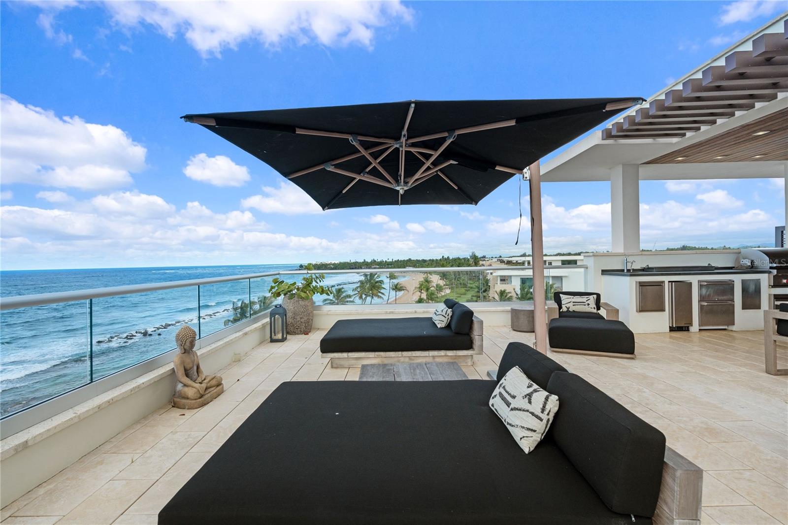 BEACHFRONT RESIDENCES AT DORADO BEACH RESORT VI - Residential