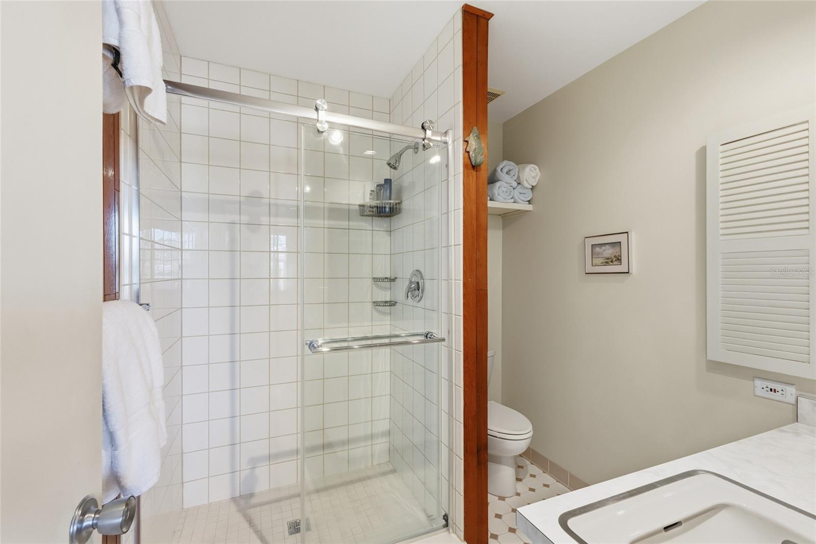 SHELL POINT UNIT II - Residential