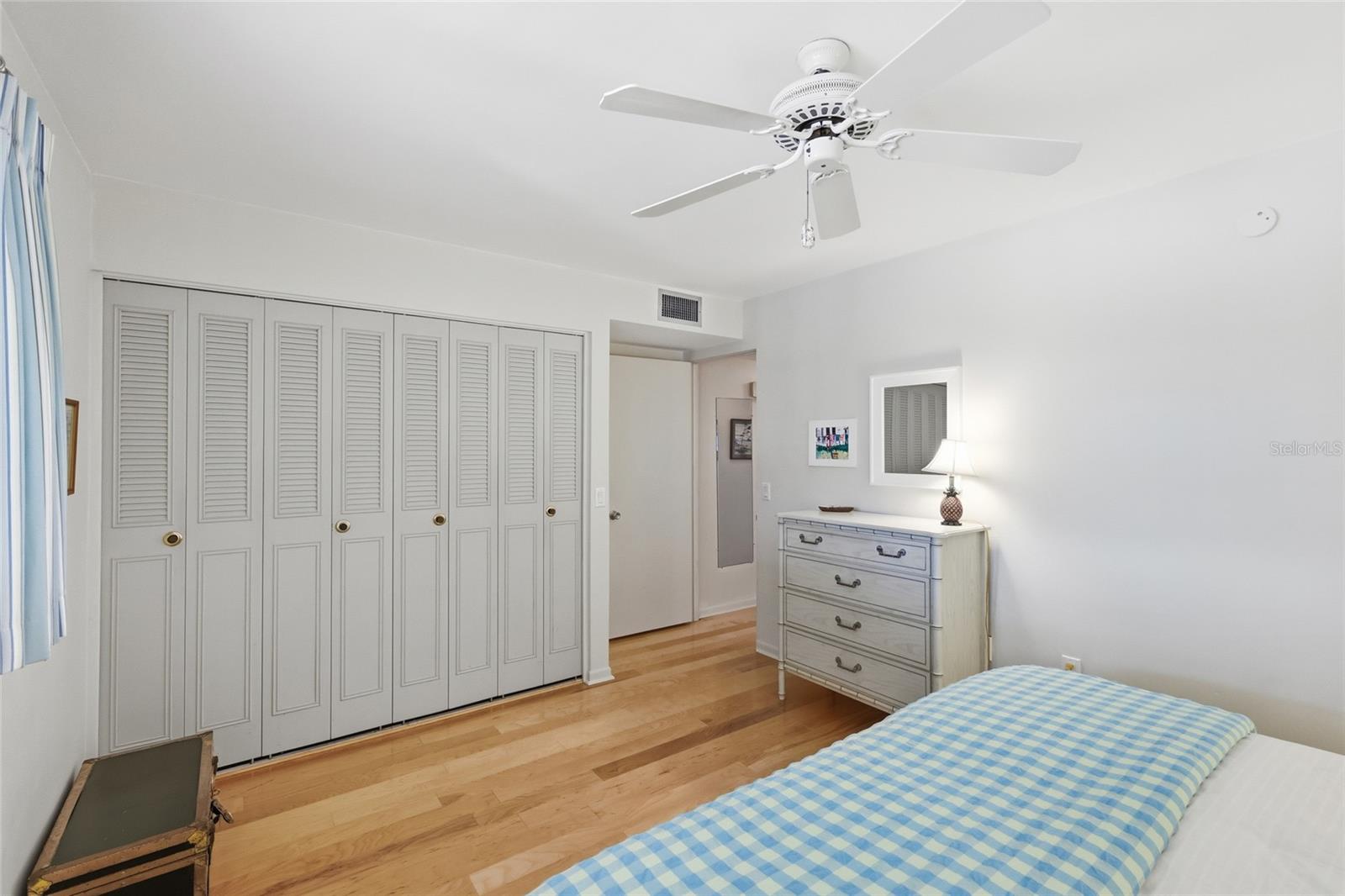 SHELL POINT UNIT II - Residential