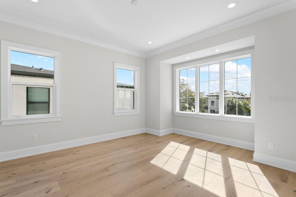 SUNSET PARK - Residential