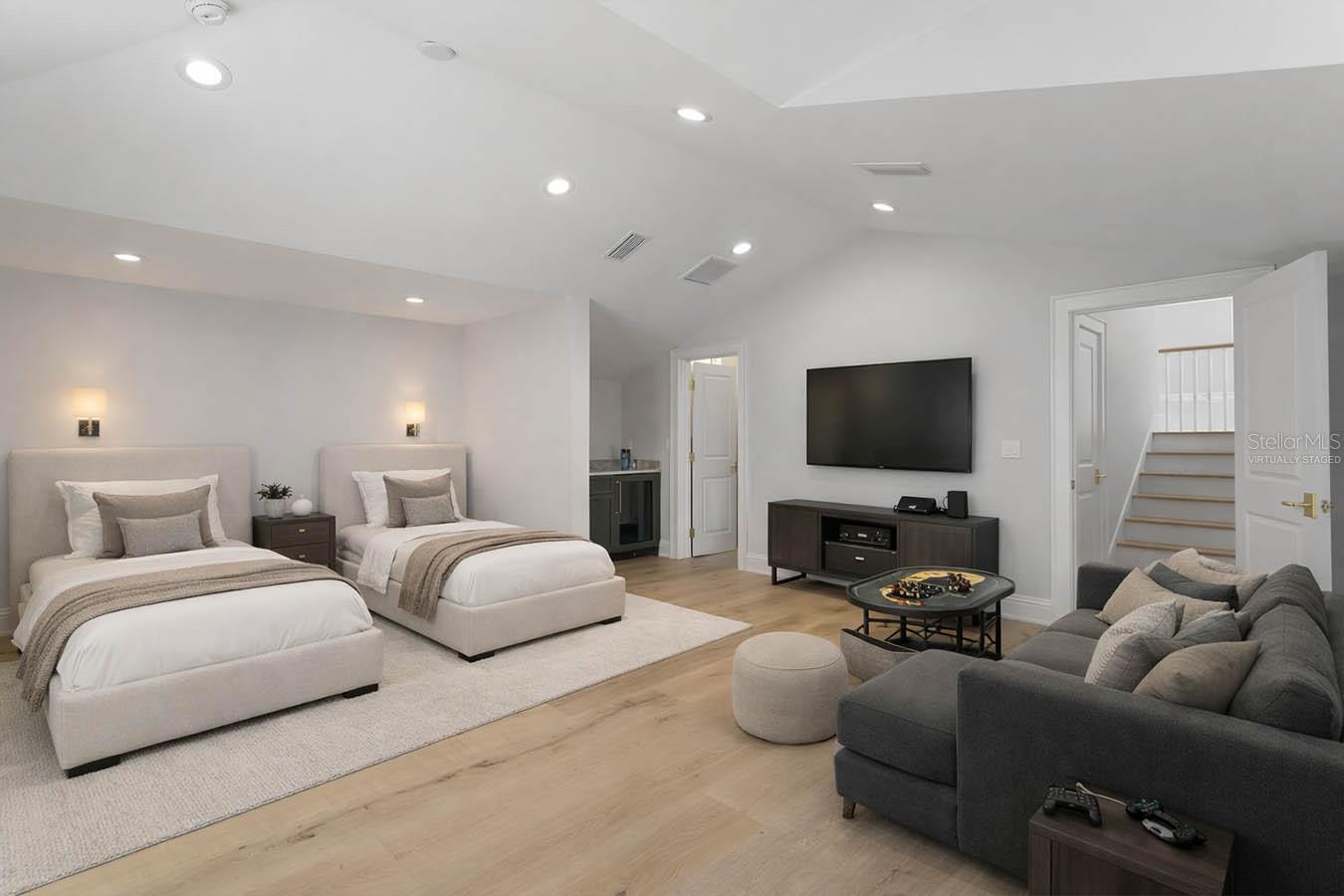 SUNSET PARK - Residential