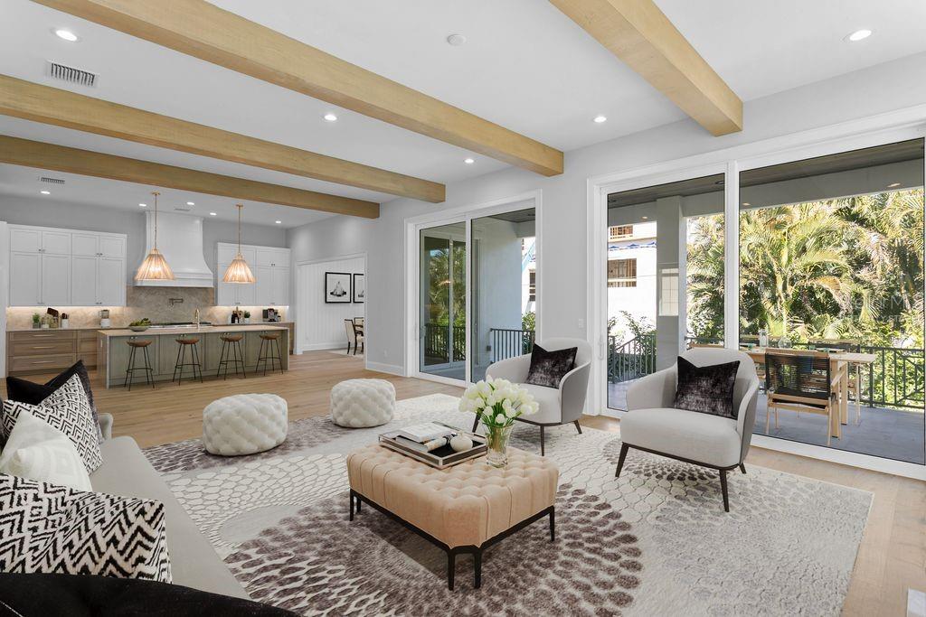 5019 W DICKENS AVENUE