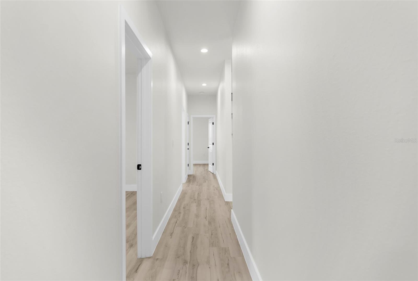 ROYAL HIGHLANDS - Residential