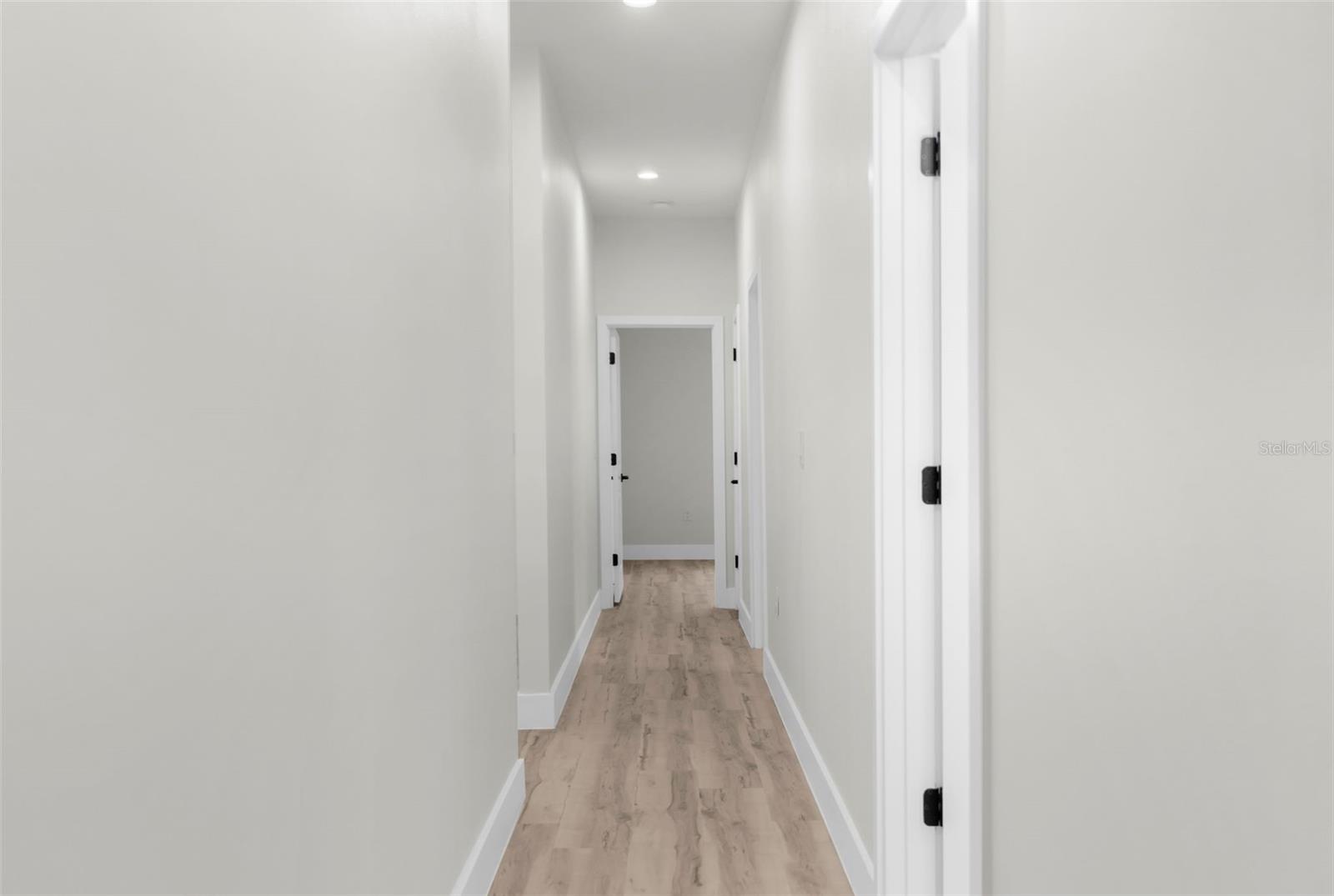 ROYAL HIGHLANDS - Residential
