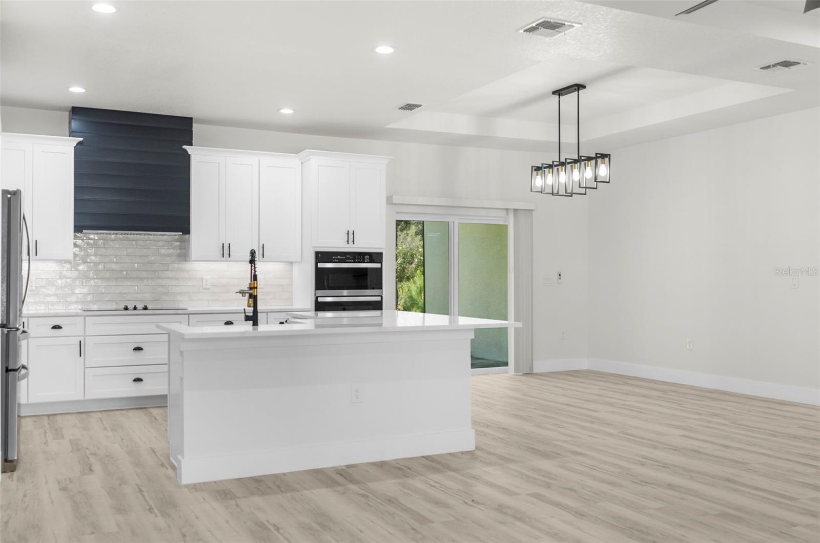 ROYAL HIGHLANDS - Residential