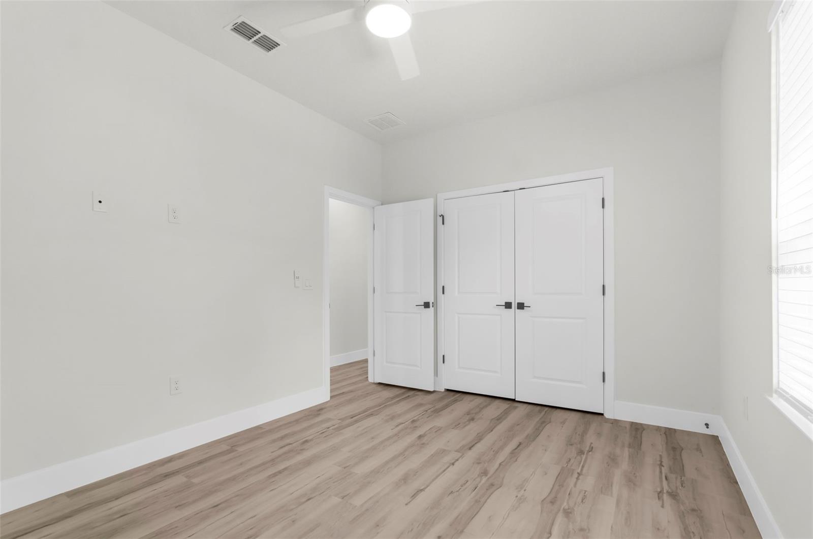 ROYAL HIGHLANDS - Residential