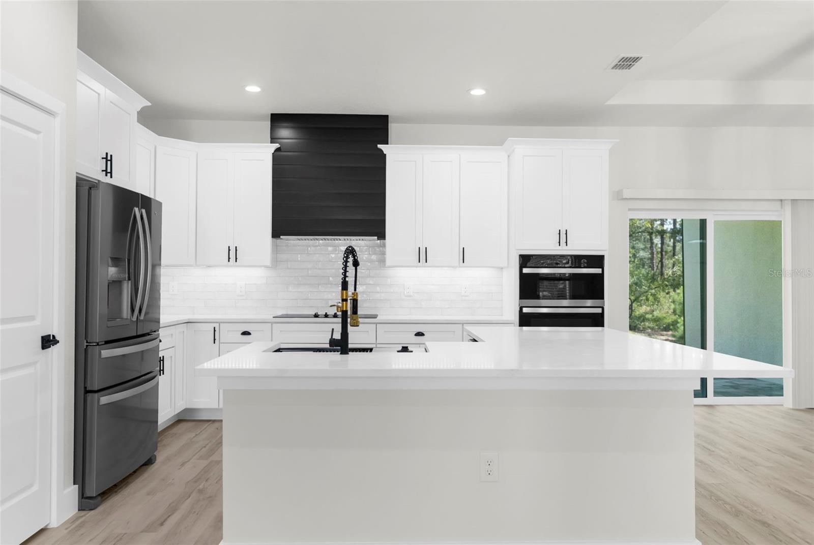 ROYAL HIGHLANDS - Residential