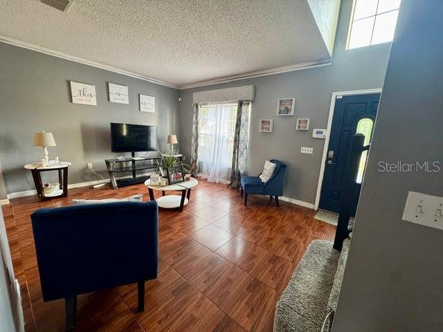 609 LINNET COURT