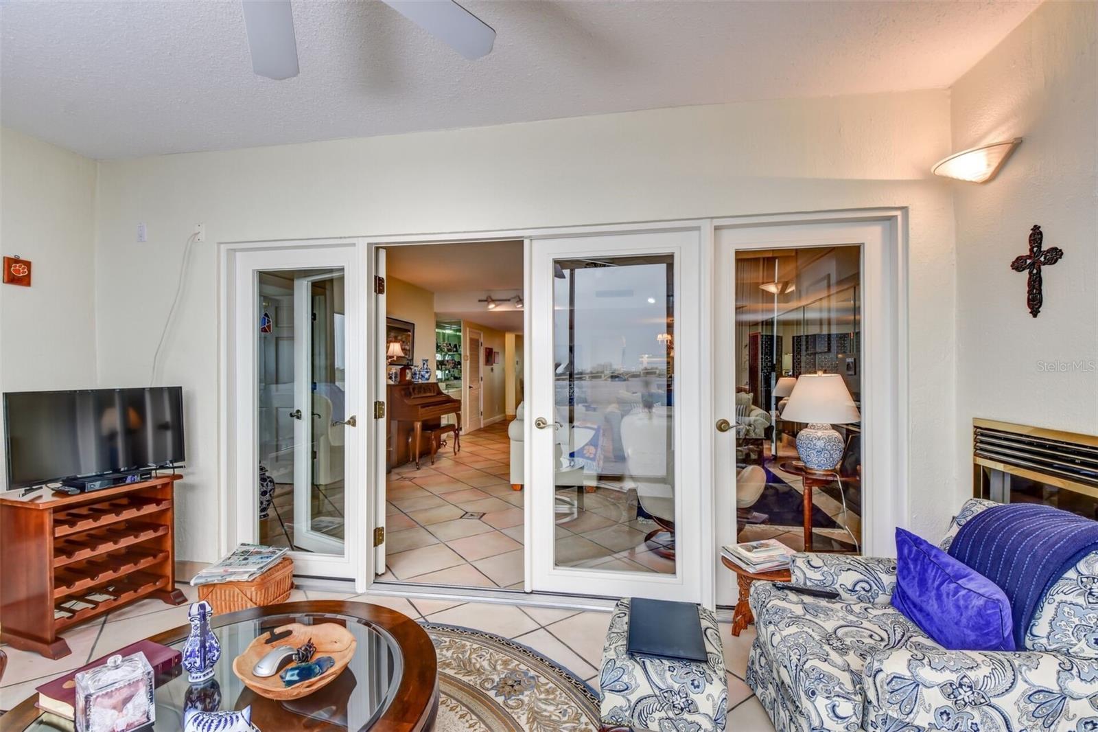 MARINA POINT PH 01 CONDO - Residential