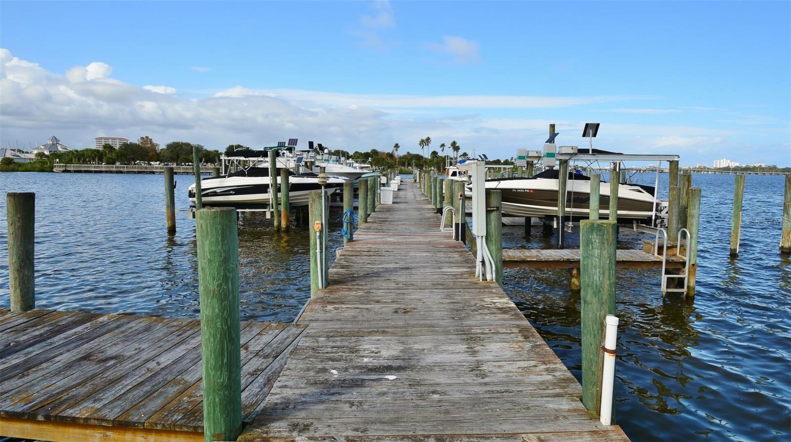 MARINA POINT PH 01 CONDO - Residential