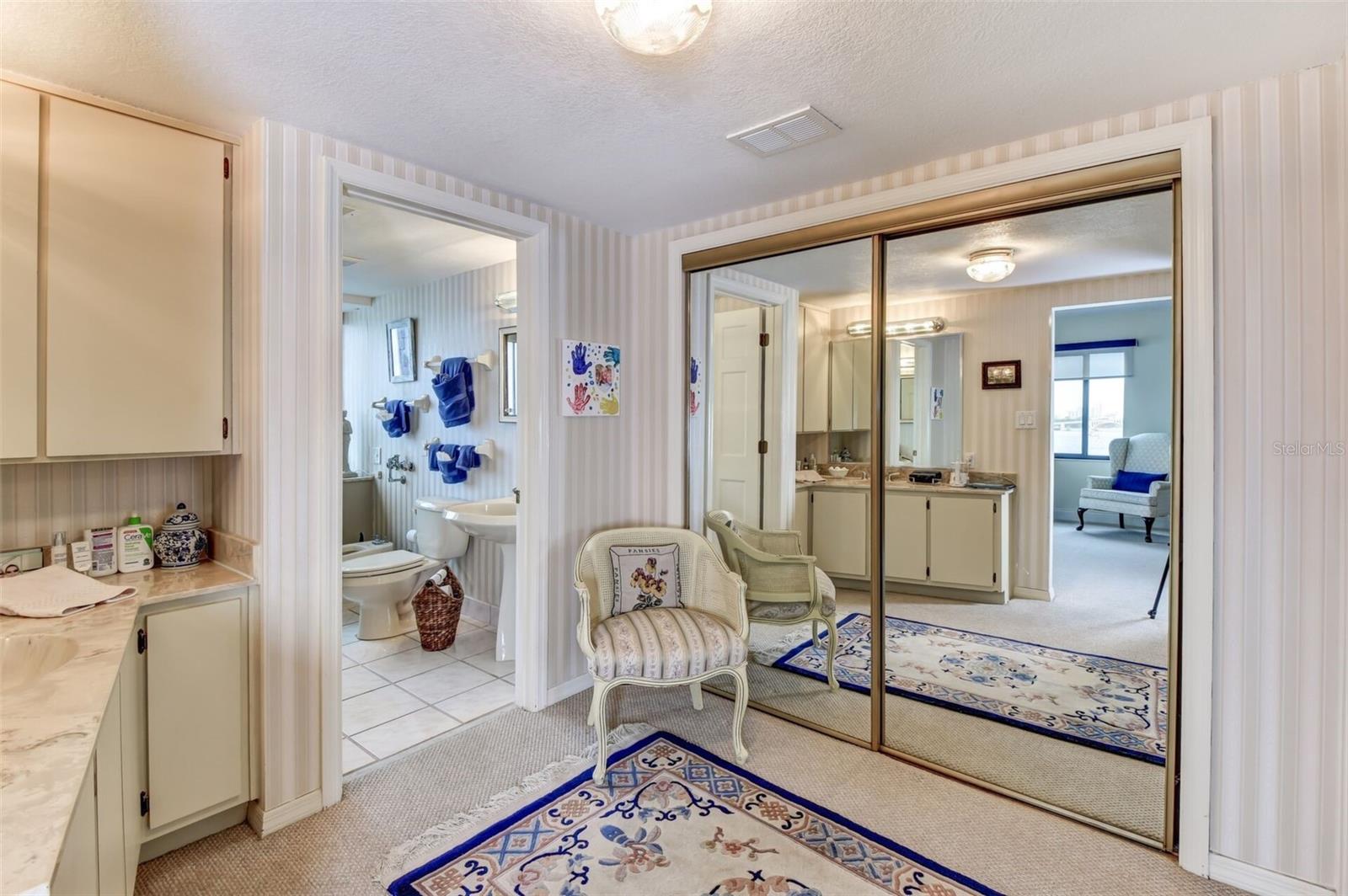 MARINA POINT PH 01 CONDO - Residential