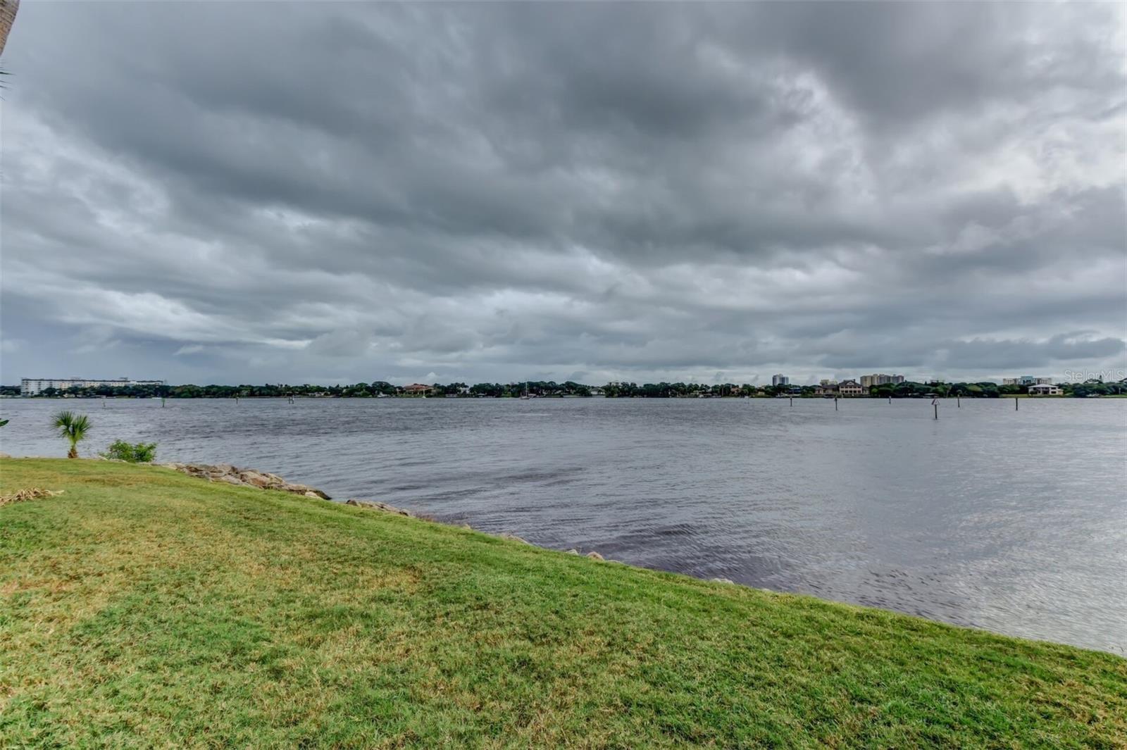 MARINA POINT PH 01 CONDO - Residential