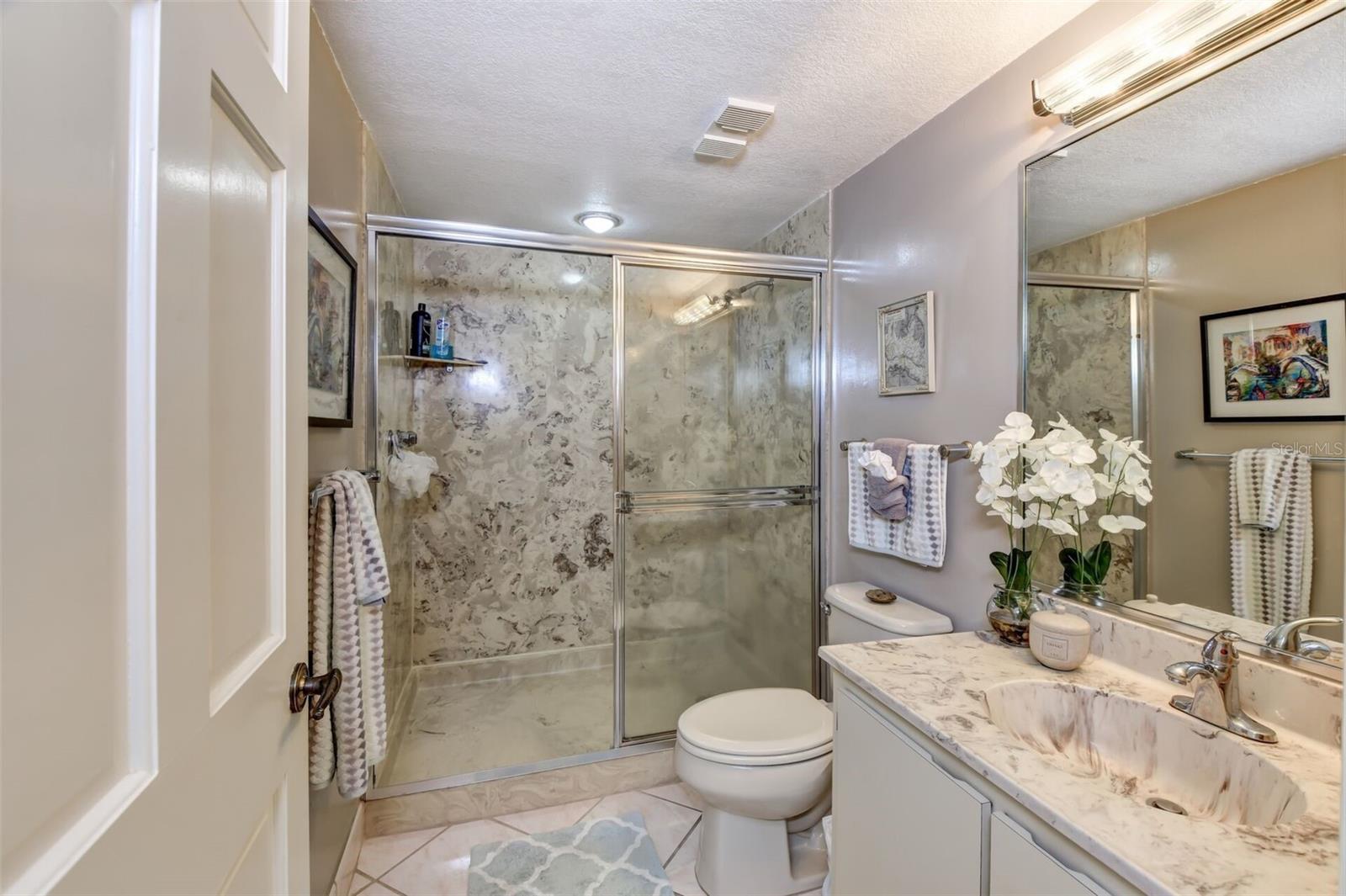 MARINA POINT PH 01 CONDO - Residential