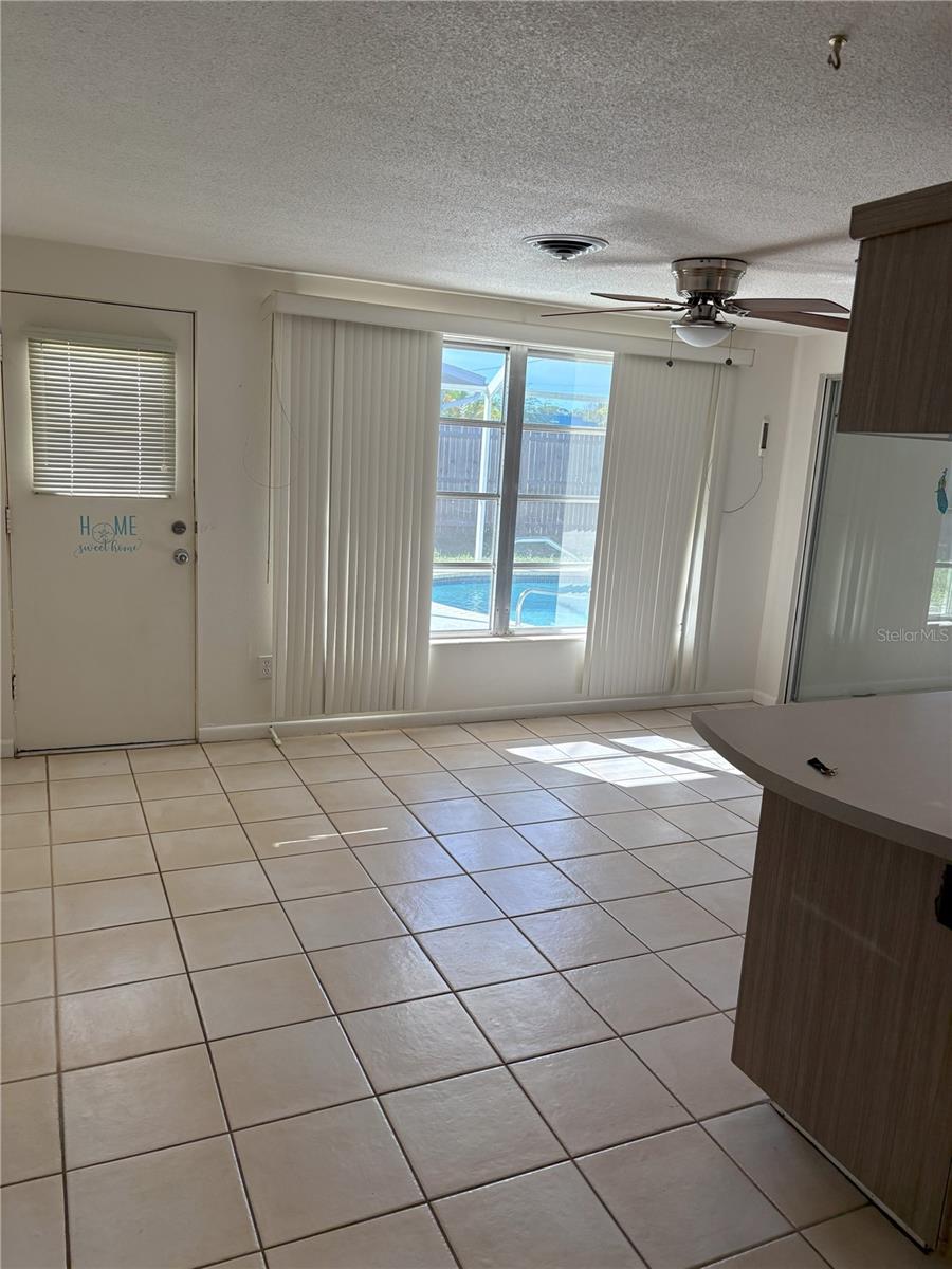 BAY VIEW MANOR - Residential
