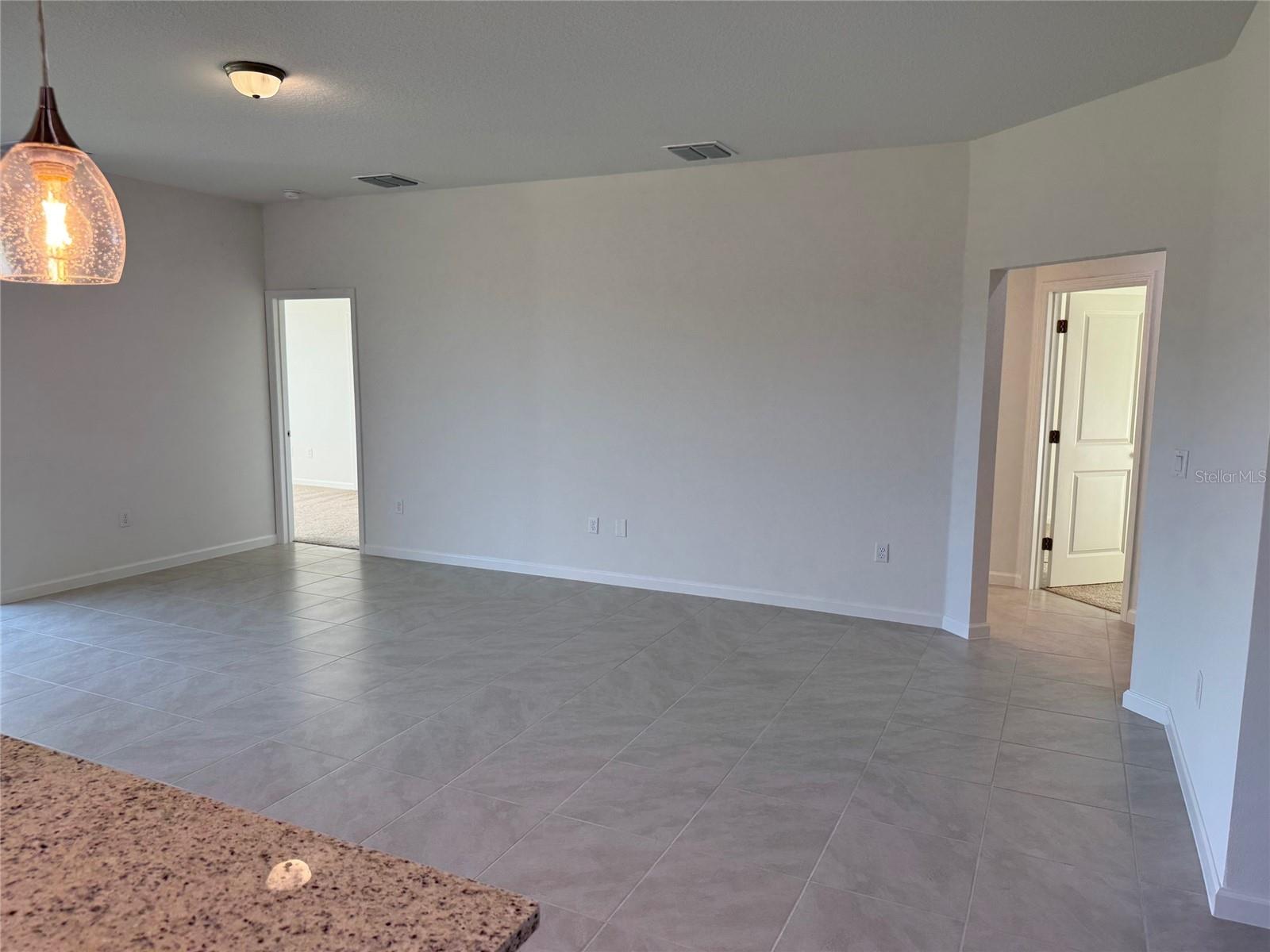 3772 WATERCLIFF CIRCLE