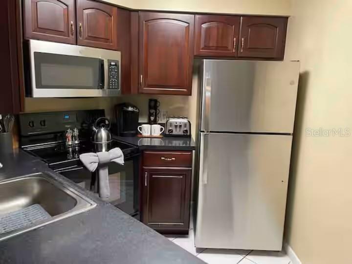 SOUTHPOINTE CONDO - Residential