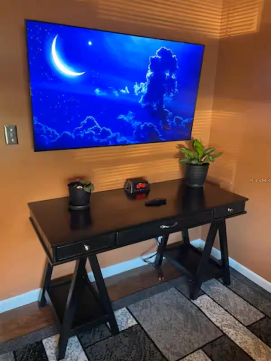 SOUTHPOINTE CONDO - Residential